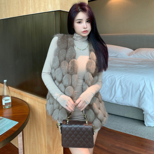 Real shot of 2022 winter new Korean style temperament fox fur grass young waistcoat women's medium long vest waistcoat