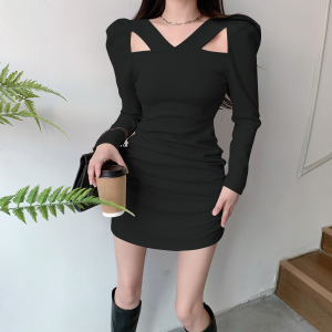 RM467#韩版纯欲风气质镂空泡泡袖褶皱收腰包臀显瘦连衣裙