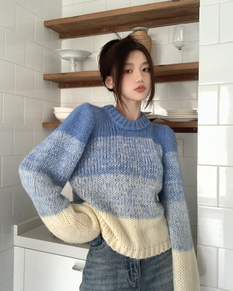 KM29348#新款韩版撞色设计感渐变圆领常规保暖毛衣上衣