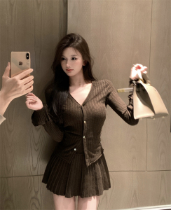 KM29755#甜辣气质纯色针织+收腰性感短裙