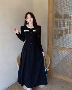 RM25584#大码秋冬新款小黑裙高端气质显瘦时尚连衣裙