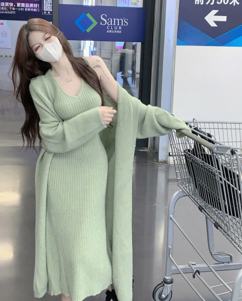 KM29753#温柔风法式高级感气质女神范长款针织毛衣外套连衣裙