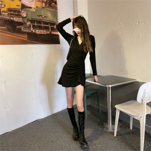 MY3869#高端气质名媛高级感秋冬V领短裙女神范短款连衣裙裙子