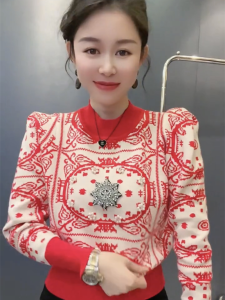 KM30879#韩版气质欧洲站高级感冬季爆款亮钻圆领长袖撞色打底衫减龄女