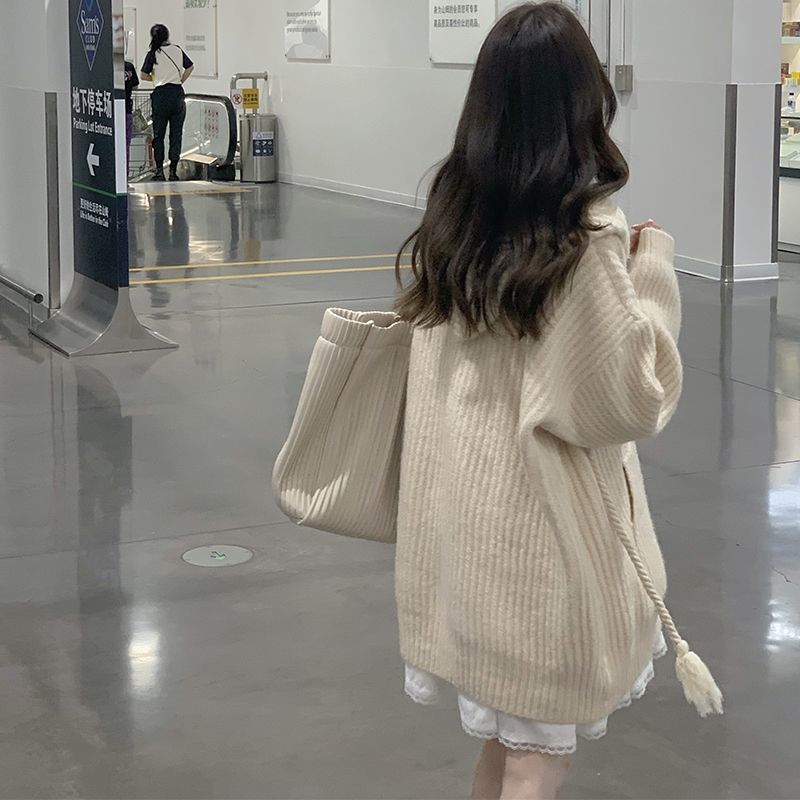 Autumn and winter gentle wear with milk fufu age-reducing winter clothes with a whole set of Korean drama milk sweater two-piece suit skirt