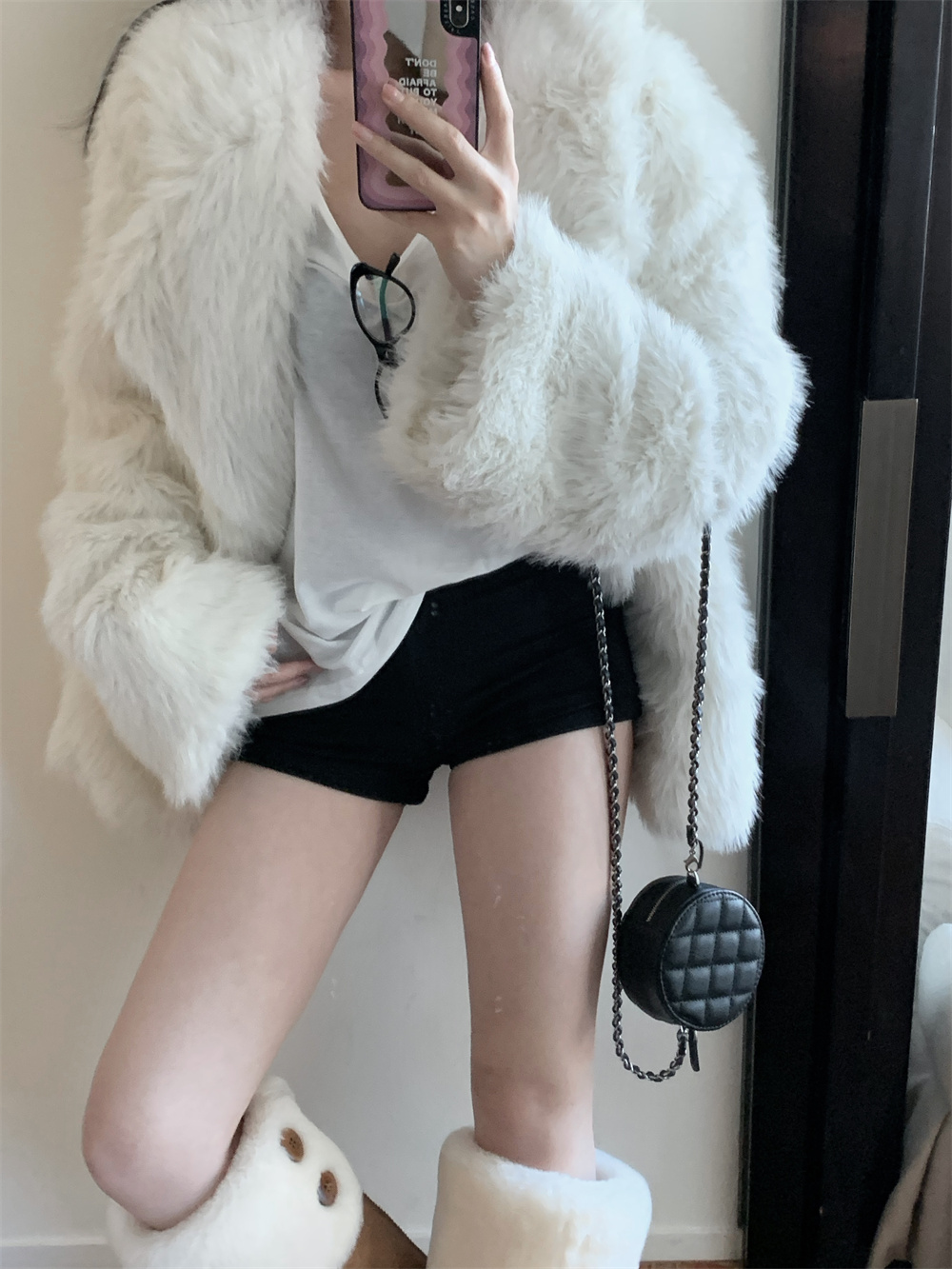 Actual shot of the new autumn and winter hot girl pure lust style high-end fur coat versatile top
