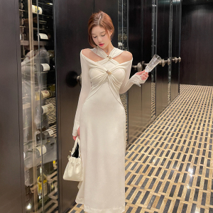 RM1933#白色针织连衣裙名媛气质御姐范2023新款设计感裙子