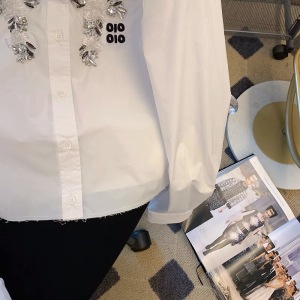 RM978#白色重工钉珠长袖衬衫女春设计感小众2023新款时尚气质Polo领衬衣