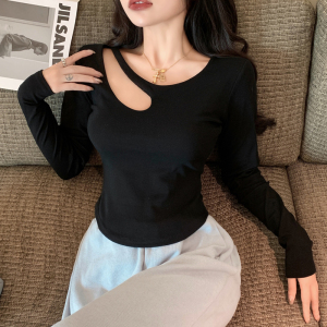 RM71#新款设计感镂空性感长袖T恤女修身打底衫短款上衣潮