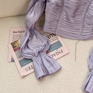 TR10996# 法式方领紫色缎面光泽感褶皱短款衬衫女新款气质小众别致上衣 服装批发女装服饰货源