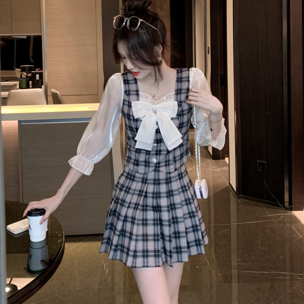 RM480#新款时尚减龄甜美蝴蝶结格子套装短款小个子百褶裙
