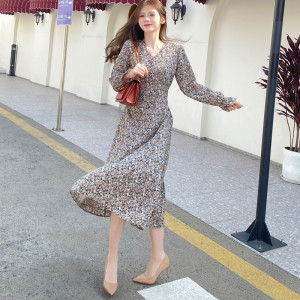 TR11887# 春款时髦韩版女装小V领好看的长袖碎花雪纺连衣裙女 服装批发女装服饰货源
