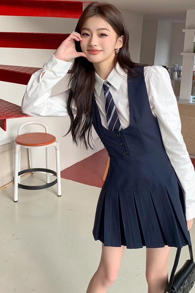 實拍2026春裝新款學院風馬甲背心連衣裙女百褶裙搭襯衫潮