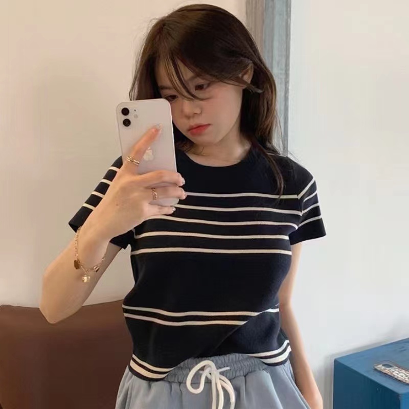 New knitted sweater chic top female design sense niche striped short-sleeved thin T-shirt ins tide cool silk