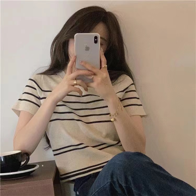 New knitted sweater chic top female design sense niche striped short-sleeved thin T-shirt ins tide cool silk