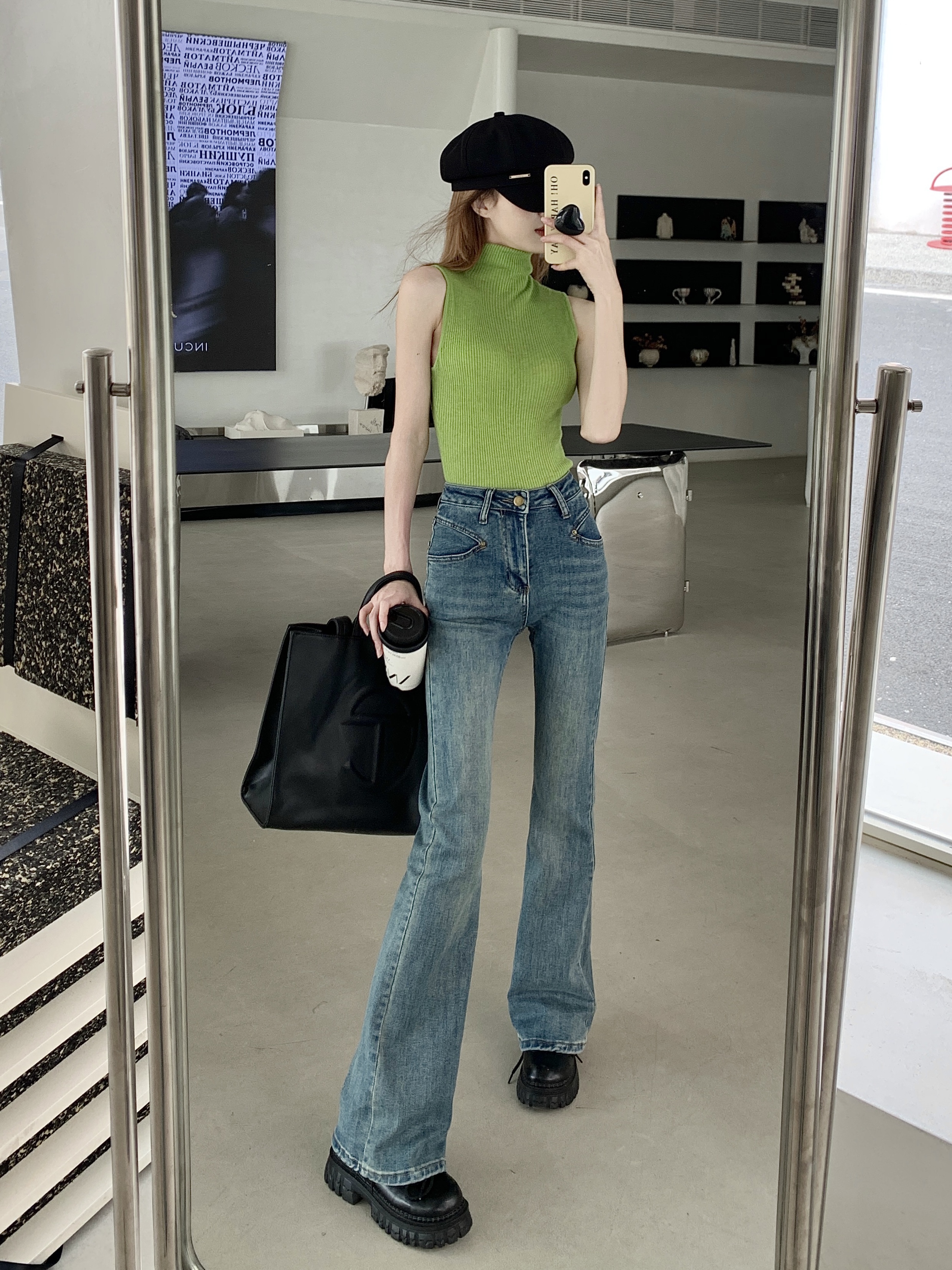 Actual shot~New high-waisted slim fit and versatile light blue retro bootcut jeans