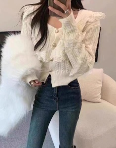 RM1505#韩版方领拼接蕾丝毛衣外套女春新宽松时髦甜美风气质