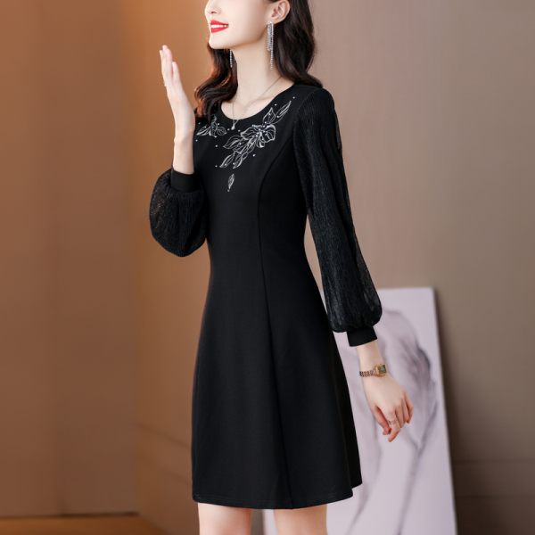 RM6203#高端黑色连衣裙女春季2023新款镶钻刺绣长袖气质收腰裙