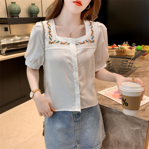 RM18514#夏季新款日系甜美减龄方领显瘦女上衣刺绣花棉衬衫