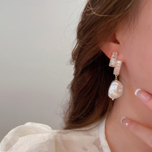 CX9901# 最便宜饰品批发 实拍银针锆石拼接不规则珍珠耳环法式轻奢小众气质耳钉耳坠