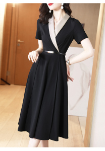 RM4117#黑色连衣裙女2023年春夏新款法式短袖小众设计感赫本风小黑裙长裙