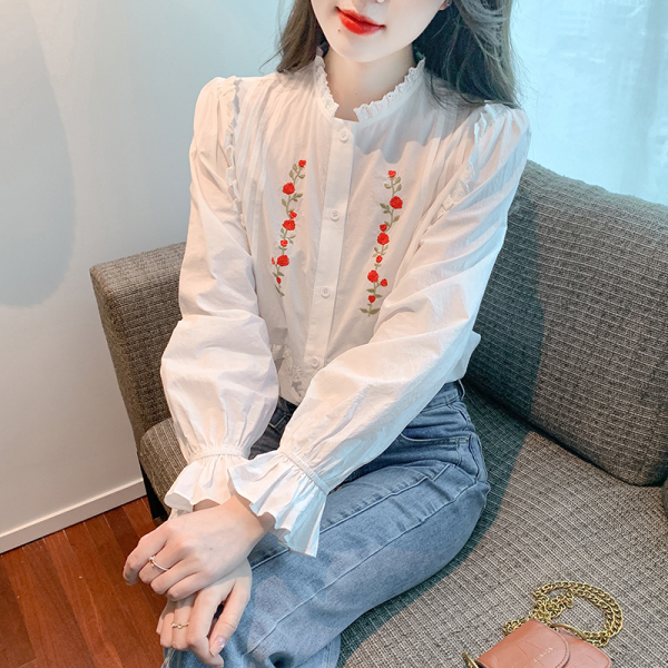 RM21138#新款设计感法式复古玫瑰刺绣花边白色长袖衬衫上衣