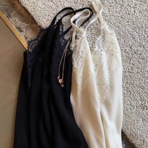 RM3518#白色蕾丝背心女薄款针织无袖打底西装小吊带内搭洋气性感v领上衣