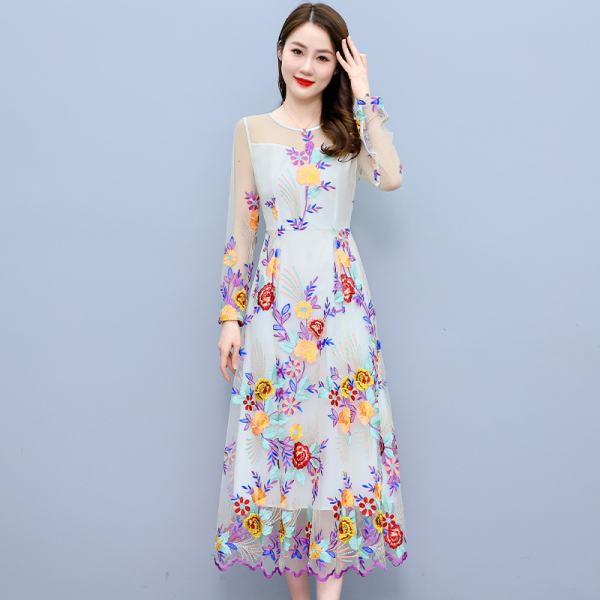 RM5468#春夏新款长袖网纱重工刺绣高档收腰显瘦中长款裙子