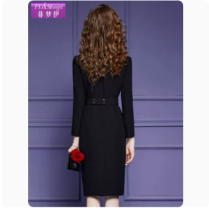 RM9101#黑色钉珠连衣裙女春装新款法式高级显瘦通勤简约职业包臀裙