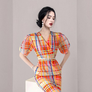 RM4632#韩版时尚v领泡泡袖气质修身显瘦中长款包臀连衣裙
