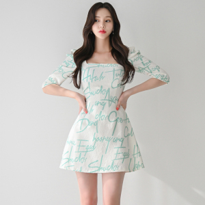 RM3966#新款韩版时尚俏皮方领提花七分袖收腰显瘦性感A字连衣裙