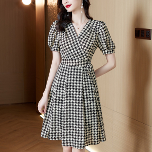 RM4524#法式连衣裙女夏2023新款高级感女神范系带收腰显瘦裙