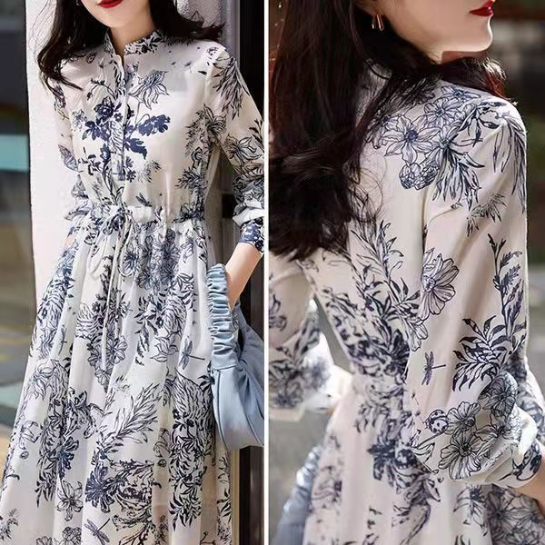 RM3224#法式设计感立领青花瓷印花连衣裙 上新系带褶皱A字裙