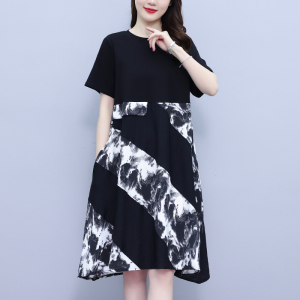 RM10481#大码女装2023夏季新款时尚宽松显瘦拼接印花圆领短袖连衣裙