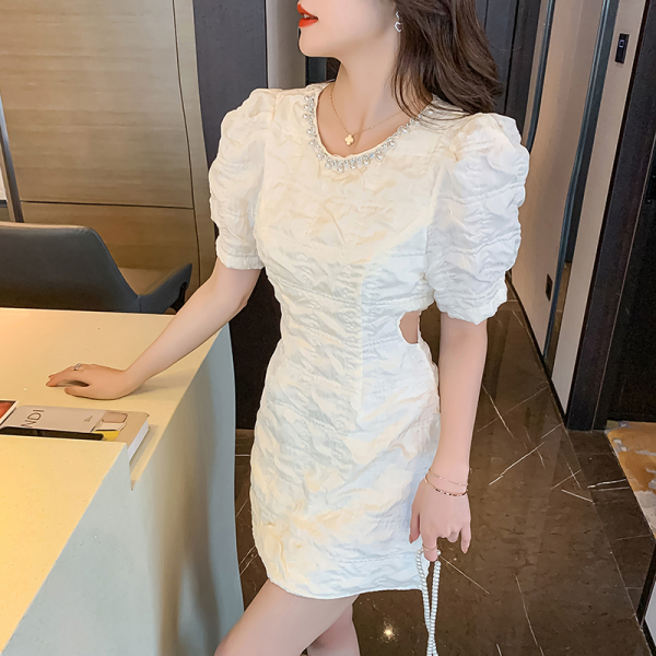 RM4485#新款高级感轻奢法式镶钻钉珠镂空露腰泡泡袖连衣裙