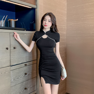 Hollow out improved short sleeved cheongsam dress with tight buttocks