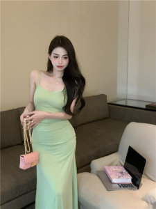 RM3648#韩版气质性感修身收腰露背吊带连衣裙