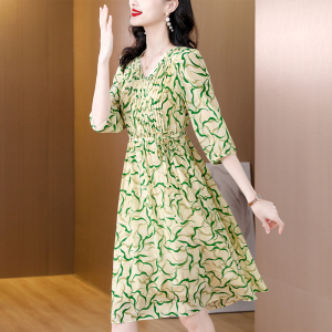 RM4160#真丝连衣裙女中长款 新款气质V领时尚压褶印花桑蚕丝裙子