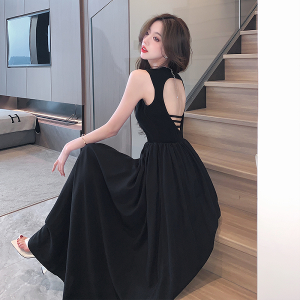 RM11435#罗马假日法式黑色露背连衣裙高级感无袖气质收腰长裙女