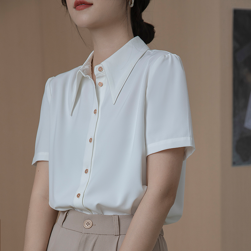 2026夏季白色尖領緞面短袖襯衫女職業通勤垂感百搭正裝港風仿真絲