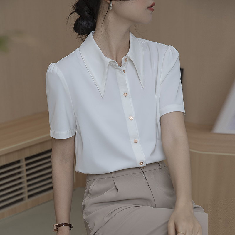 2026夏季白色尖領緞面短袖襯衫女職業通勤垂感百搭正裝港風仿真絲