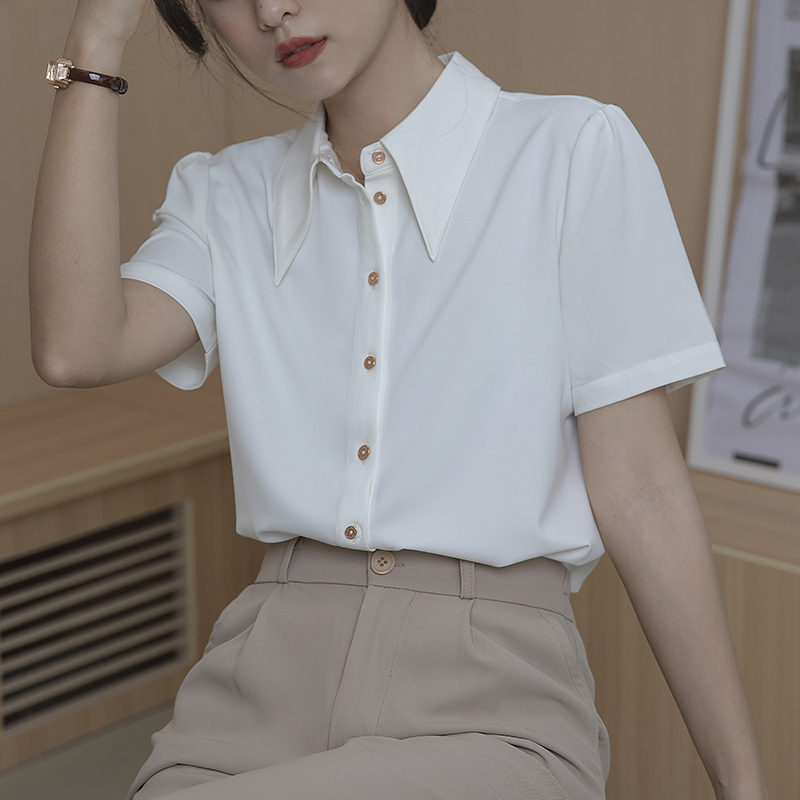 2026夏季白色尖領緞面短袖襯衫女職業通勤垂感百搭正裝港風仿真絲