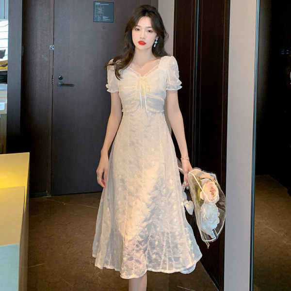 RM4432#新款温柔风法式v领浪漫收腰显瘦刺绣蕾丝雪纺仙女连衣裙