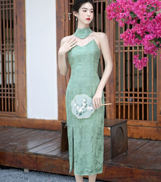 RM4652#新款复古民国风改良绿色旗袍女年轻款性感露背挂脖礼服连衣裙