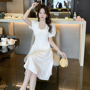 RM8731#初恋裙复古温柔新款小白裙设计感蝴蝶结法式泡泡袖白色连衣裙女夏