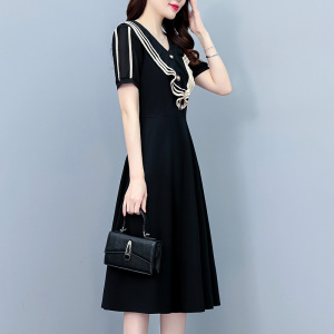 RM19362#气质优雅夏季新款大码女装胖mm中长款短袖连衣裙子阔太太黑色修身