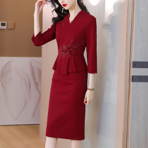 RM20851#年轻款高端品质大码旗袍女2023年春季新款简约范大气喜婆婆妈妈装