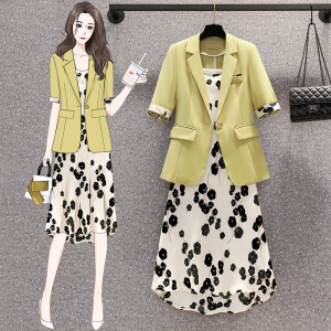TR18968# 大码女装西服女夏季新款气质两件套垂感显瘦吊带连衣裙
