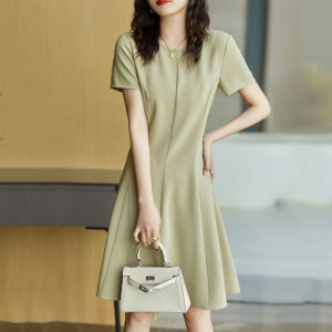 RM4746#气质短袖连衣裙女夏2023新款设计感优雅时尚显瘦抹茶绿收腰裙子女