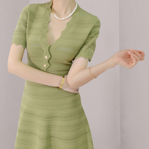 RM4626#春夏新款小众显白高腰修身牛油果针织连衣裙